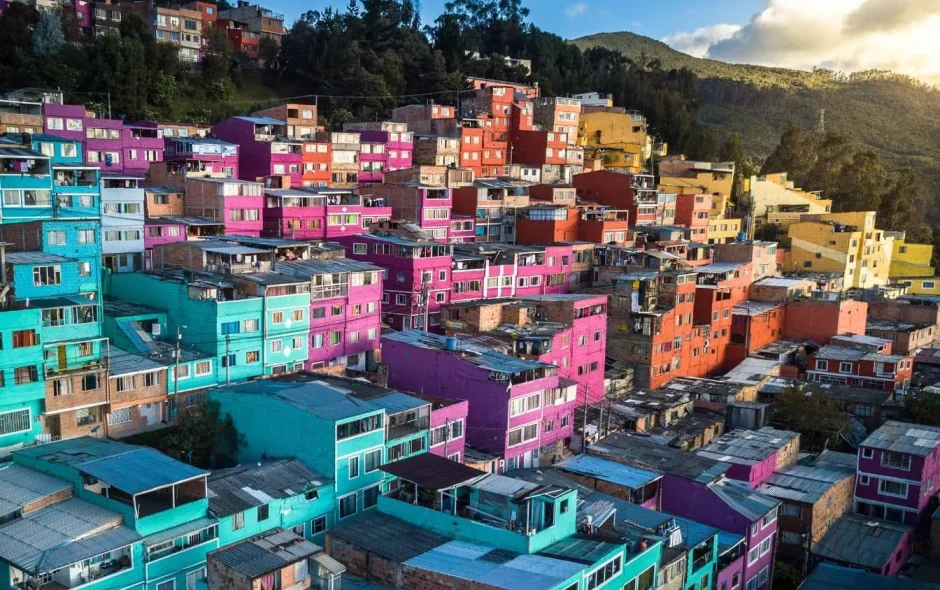 Maison colombienne colorée