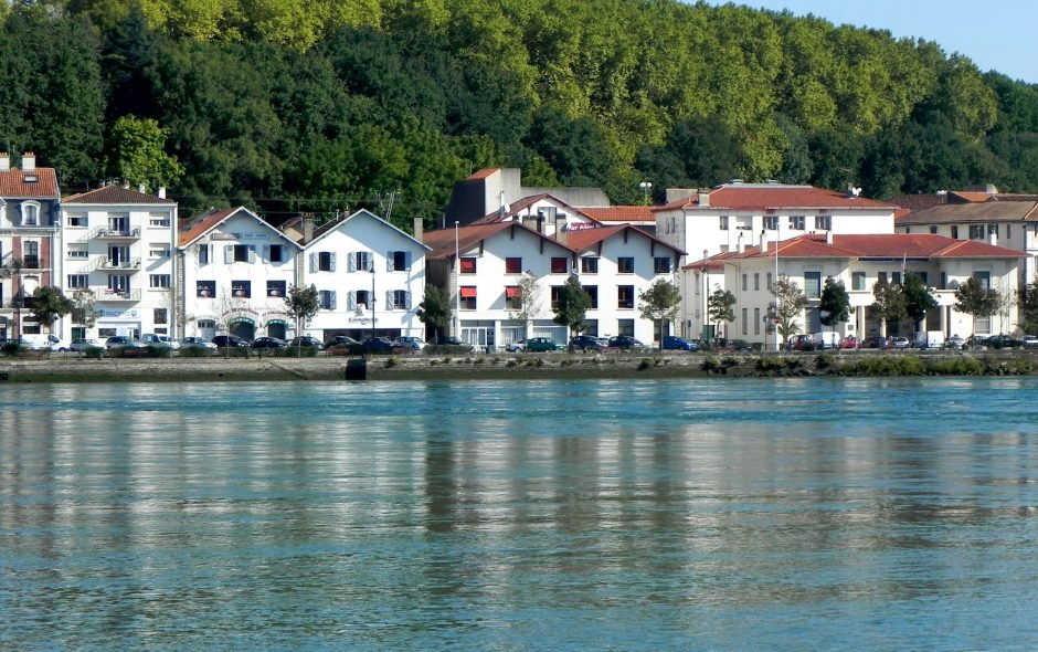 Lac en nouvelle aquitaine