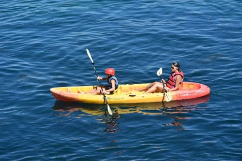 Meilleurs spots de kayak de mer en Bretagne : les plus beaux parcours côtiers